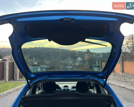 Синий Пежо 206, объемом двигателя 1.36 л и пробегом 133 тыс. км за 5500 $, фото 61 на Automoto.ua