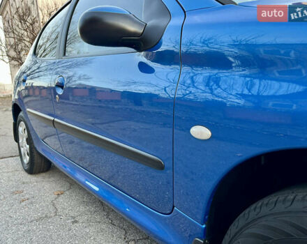 Синий Пежо 206, объемом двигателя 1.4 л и пробегом 133 тыс. км за 5500 $, фото 10 на Automoto.ua