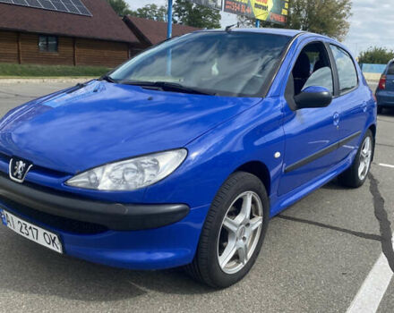 Синий Пежо 206, объемом двигателя 1.36 л и пробегом 204 тыс. км за 3600 $, фото 1 на Automoto.ua