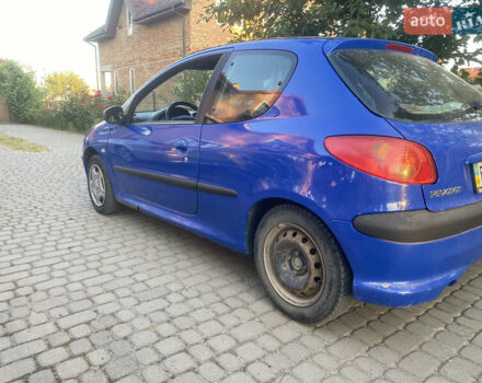 Синий Пежо 206, объемом двигателя 1.1 л и пробегом 250 тыс. км за 2100 $, фото 4 на Automoto.ua