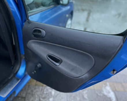 Синий Пежо 206, объемом двигателя 1.4 л и пробегом 242 тыс. км за 1999 $, фото 6 на Automoto.ua