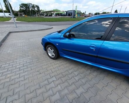 Синий Пежо 206, объемом двигателя 1.4 л и пробегом 175 тыс. км за 3200 $, фото 4 на Automoto.ua