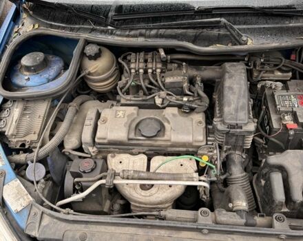 Синий Пежо 206, объемом двигателя 1.4 л и пробегом 197 тыс. км за 2200 $, фото 1 на Automoto.ua