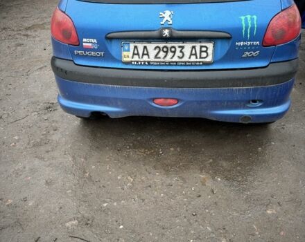 Синий Пежо 206, объемом двигателя 1.4 л и пробегом 197 тыс. км за 2200 $, фото 4 на Automoto.ua