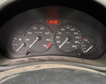 Синий Пежо 206, объемом двигателя 1.4 л и пробегом 197 тыс. км за 2200 $, фото 2 на Automoto.ua