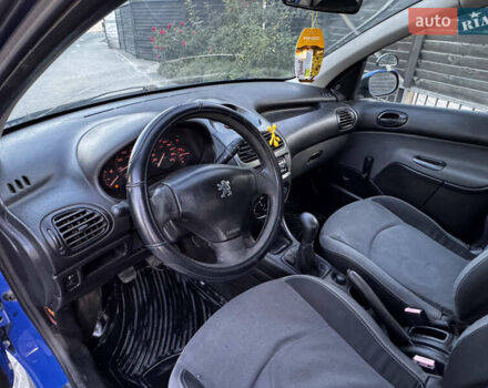 Синій Пежо 206, об'ємом двигуна 1.4 л та пробігом 201 тис. км за 2500 $, фото 13 на Automoto.ua