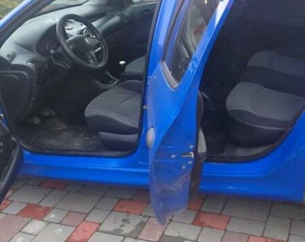 Синий Пежо 206, объемом двигателя 1.4 л и пробегом 150 тыс. км за 4050 $, фото 6 на Automoto.ua