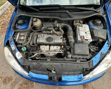 Синий Пежо 206, объемом двигателя 1.4 л и пробегом 193 тыс. км за 3500 $, фото 8 на Automoto.ua