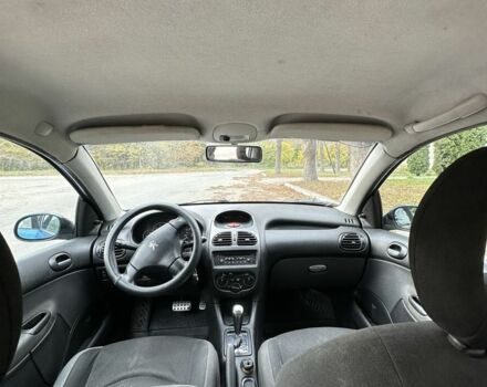 Синий Пежо 206, объемом двигателя 1.4 л и пробегом 193 тыс. км за 3500 $, фото 5 на Automoto.ua