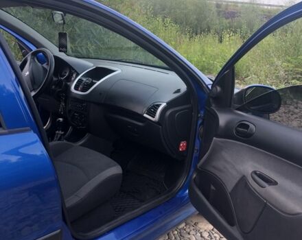 Синий Пежо 206, объемом двигателя 1.4 л и пробегом 2 тыс. км за 3999 $, фото 5 на Automoto.ua