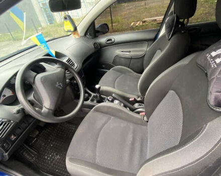 Синий Пежо 206, объемом двигателя 1.36 л и пробегом 197 тыс. км за 3800 $, фото 8 на Automoto.ua