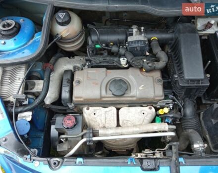 Синій Пежо 206, об'ємом двигуна 1.4 л та пробігом 200 тис. км за 4200 $, фото 10 на Automoto.ua
