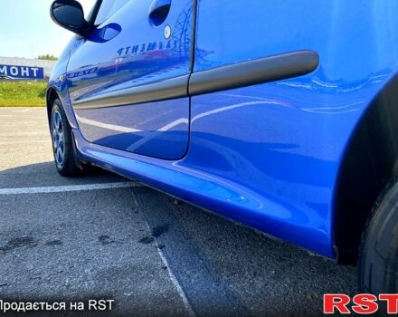 Синий Пежо 206, объемом двигателя 1.1 л и пробегом 165 тыс. км за 4300 $, фото 12 на Automoto.ua