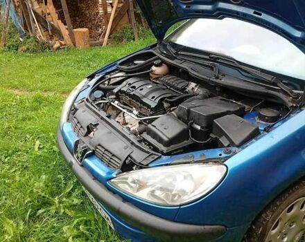 Синий Пежо 206, объемом двигателя 1.6 л и пробегом 215 тыс. км за 3300 $, фото 2 на Automoto.ua