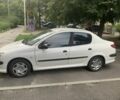 Синий Пежо 206, объемом двигателя 1.6 л и пробегом 158 тыс. км за 3400 $, фото 1 на Automoto.ua
