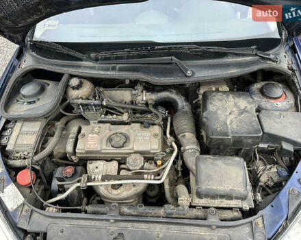 Синий Пежо 206, объемом двигателя 1.36 л и пробегом 217 тыс. км за 3150 $, фото 24 на Automoto.ua