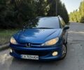 Синий Пежо 206, объемом двигателя 1.6 л и пробегом 225 тыс. км за 3800 $, фото 1 на Automoto.ua