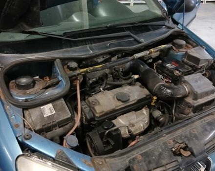 Синий Пежо 206, объемом двигателя 1 л и пробегом 230 тыс. км за 1000 $, фото 1 на Automoto.ua