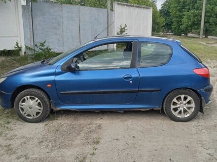 Пежо 206 1999 в Ровно на Automoto.ua Синий Пежо 206, объемом двигателя 1.1 л и пробегом 300 тыс. км за 1451 $, фото 1 на Automoto.ua