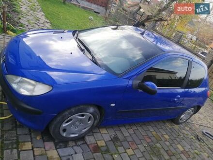 Пежо 206 2001 в Хмельницком на Automoto.ua Синий Пежо 206, объемом двигателя 1.2 л и пробегом 230 тыс. км за 2700 $, фото 1 на Automoto.ua