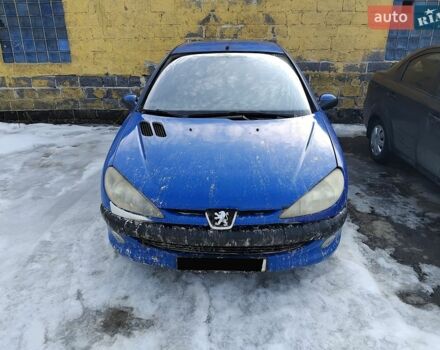 Синий Пежо 206, объемом двигателя 1.36 л и пробегом 200 тыс. км за 1700 $, фото 1 на Automoto.ua