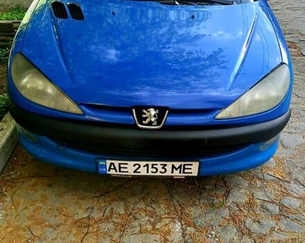 Синий Пежо 206, объемом двигателя 1.4 л и пробегом 295 тыс. км за 2100 $, фото 1 на Automoto.ua