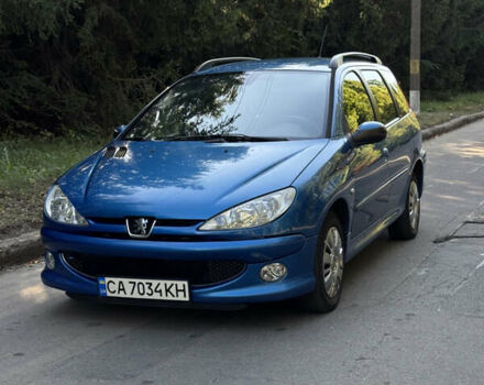 Синий Пежо 206, объемом двигателя 1.59 л и пробегом 200 тыс. км за 3700 $, фото 1 на Automoto.ua