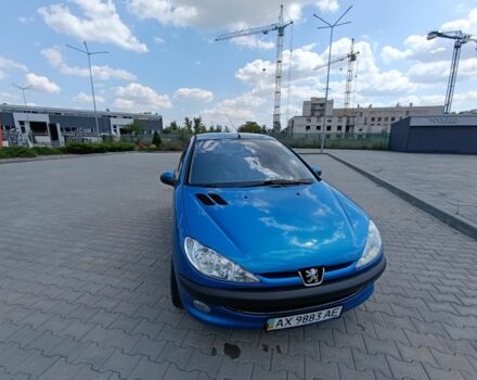 Синий Пежо 206, объемом двигателя 1.4 л и пробегом 175 тыс. км за 3200 $, фото 1 на Automoto.ua