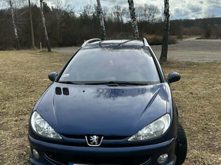 Пежо 206 2006 у Хмельницькому на Automoto.ua Синій Пежо 206, об'ємом двигуна 1.56 л та пробігом 198 тис. км за 3400 $, фото 1 на Automoto.ua