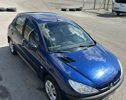 Синій Пежо 206, об'ємом двигуна 1.36 л та пробігом 172 тис. км за 3000 $, фото 1 на Automoto.ua