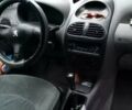 Зелений Пежо 206, об'ємом двигуна 1.36 л та пробігом 370 тис. км за 3000 $, фото 2 на Automoto.ua