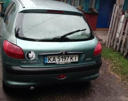 Зелений Пежо 206, об'ємом двигуна 1.36 л та пробігом 370 тис. км за 3000 $, фото 6 на Automoto.ua