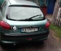 Зелений Пежо 206, об'ємом двигуна 1.36 л та пробігом 370 тис. км за 3000 $, фото 6 на Automoto.ua