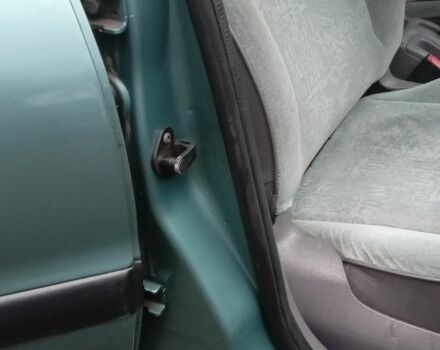 Зелений Пежо 206, об'ємом двигуна 0 л та пробігом 270 тис. км за 2800 $, фото 11 на Automoto.ua