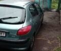 Зелений Пежо 206, об'ємом двигуна 1.36 л та пробігом 370 тис. км за 3000 $, фото 11 на Automoto.ua