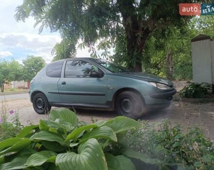 Зеленый Пежо 206, объемом двигателя 1.12 л и пробегом 280 тыс. км за 2800 $, фото 14 на Automoto.ua