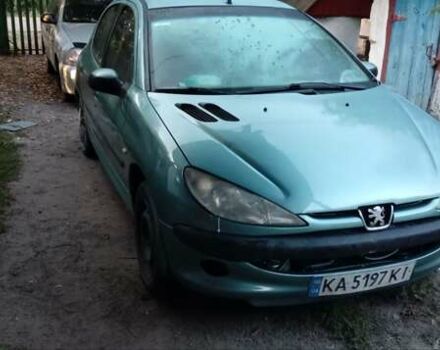 Зелений Пежо 206, об'ємом двигуна 1.36 л та пробігом 370 тис. км за 3000 $, фото 1 на Automoto.ua