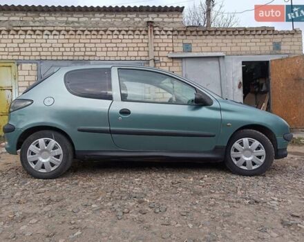 Зеленый Пежо 206, объемом двигателя 1.12 л и пробегом 280 тыс. км за 2800 $, фото 1 на Automoto.ua