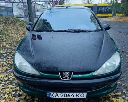 Зеленый Пежо 206, объемом двигателя 1.36 л и пробегом 220 тыс. км за 2900 $, фото 1 на Automoto.ua