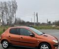 Помаранчевий Пежо 206, об'ємом двигуна 1.4 л та пробігом 143 тис. км за 2000 $, фото 1 на Automoto.ua