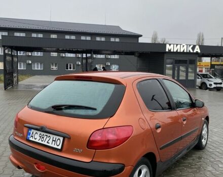Помаранчевий Пежо 206, об'ємом двигуна 1.4 л та пробігом 143 тис. км за 2000 $, фото 2 на Automoto.ua