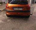 Оранжевый Пежо 206, объемом двигателя 1.4 л и пробегом 200 тыс. км за 1500 $, фото 1 на Automoto.ua
