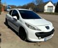 Белый Пежо 207, объемом двигателя 1.4 л и пробегом 0 тыс. км за 4100 $, фото 1 на Automoto.ua