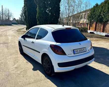 Белый Пежо 207, объемом двигателя 1.4 л и пробегом 0 тыс. км за 4100 $, фото 3 на Automoto.ua