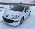Белый Пежо 207, объемом двигателя 1.4 л и пробегом 445 тыс. км за 2850 $, фото 2 на Automoto.ua
