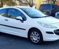 Белый Пежо 207, объемом двигателя 1.4 л и пробегом 205 тыс. км за 3500 $, фото 7 на Automoto.ua
