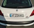 Белый Пежо 207, объемом двигателя 1.4 л и пробегом 160 тыс. км за 4500 $, фото 1 на Automoto.ua