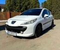 Белый Пежо 207, объемом двигателя 1.4 л и пробегом 0 тыс. км за 4100 $, фото 1 на Automoto.ua