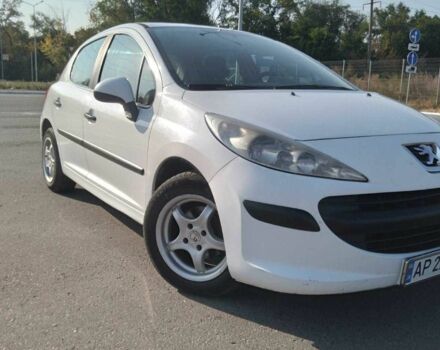 Белый Пежо 207, объемом двигателя 1.4 л и пробегом 160 тыс. км за 4500 $, фото 6 на Automoto.ua