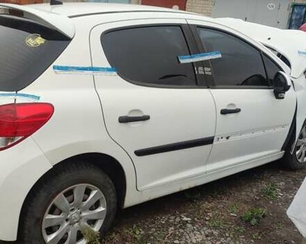 Білий Пежо 207, об'ємом двигуна 1.36 л та пробігом 214 тис. км за 1000 $, фото 5 на Automoto.ua